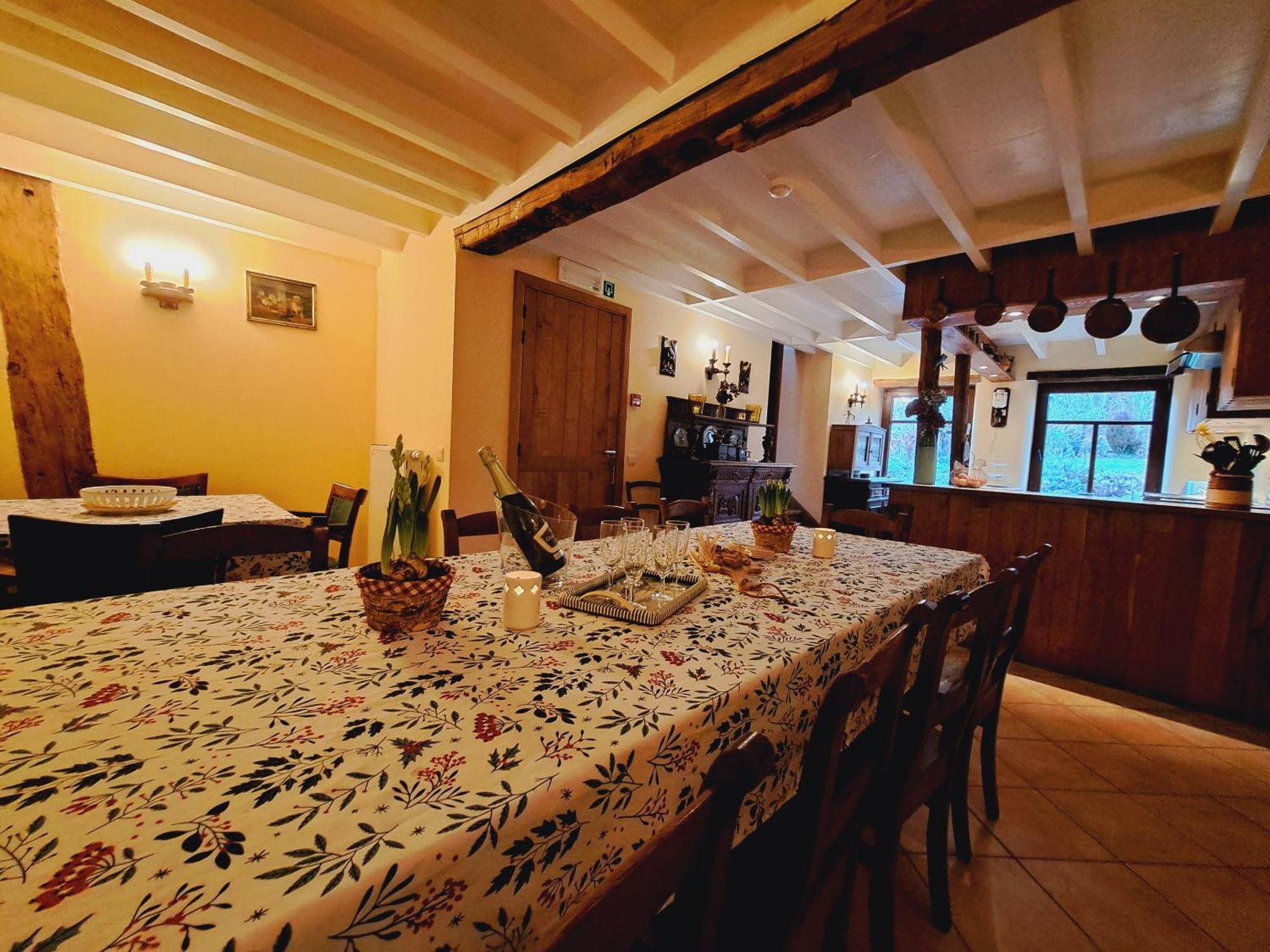 Dri Les Courtils Villa Ла Рош ан Арден Екстериор снимка